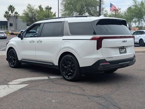 New 2026 Kia Carnival SX Prestige FWD image 4