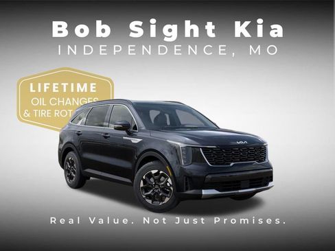 New 2026 Kia Sorento S FWD image 8