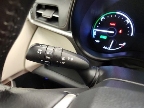 Certified 2022 Toyota Sienna XLE image 55