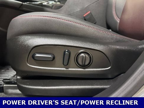 Used 2025 Chevrolet Blazer RS w/ Driver Confidence II Package image 16