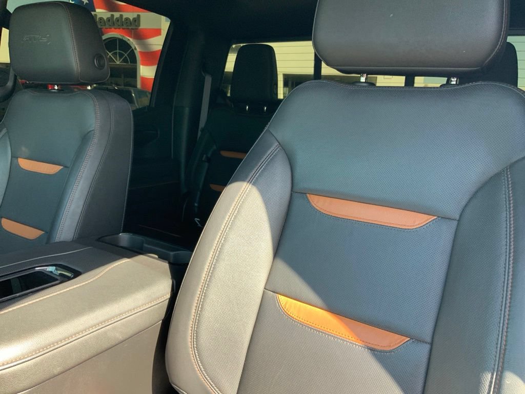 Used 2022 GMC Sierra 1500 AT4 w/ AT4 Premium Package AWD/4WD image 17