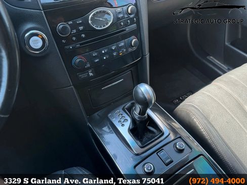 Used 2017 INFINITI QX70 3.7 image 16