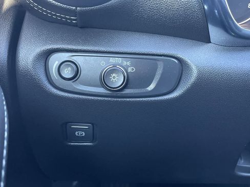 Used 2025 Chevrolet Blazer LT w/ Convenience Package image 27