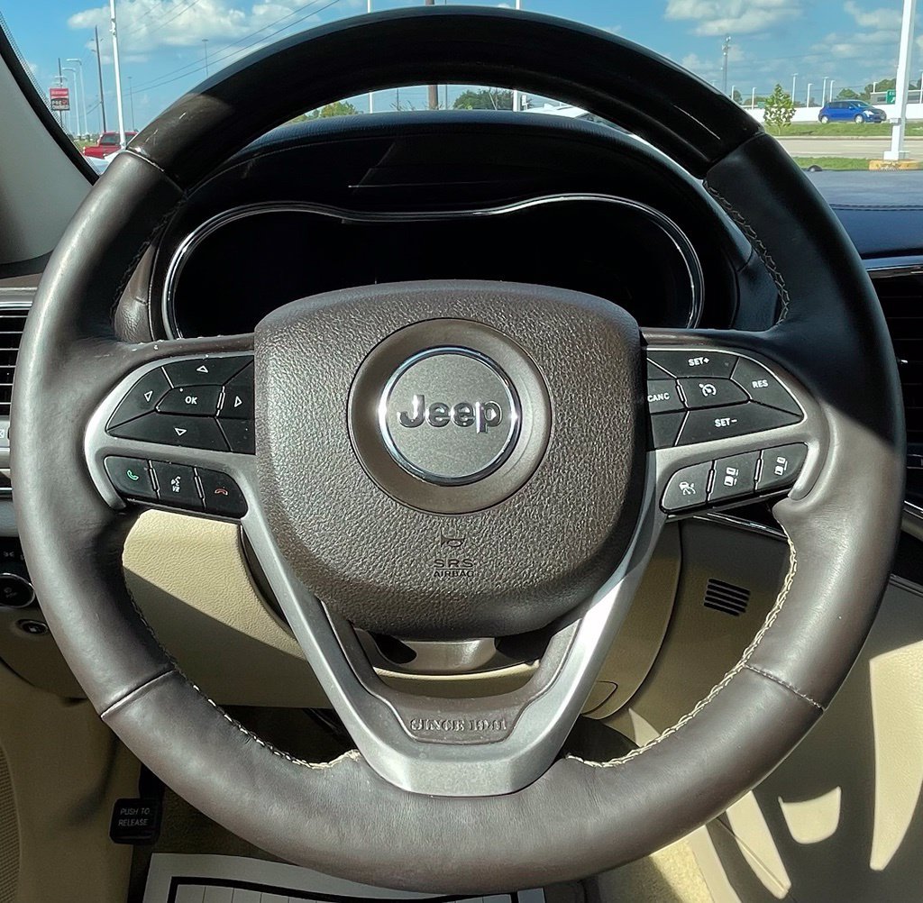 Used 2018 Jeep Grand Cherokee Overland RWD image 18