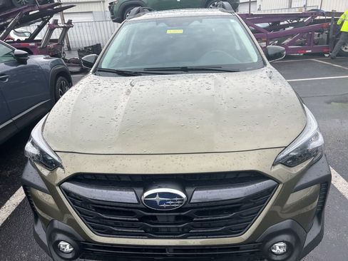 Certified 2025 Subaru Outback Premium image 2