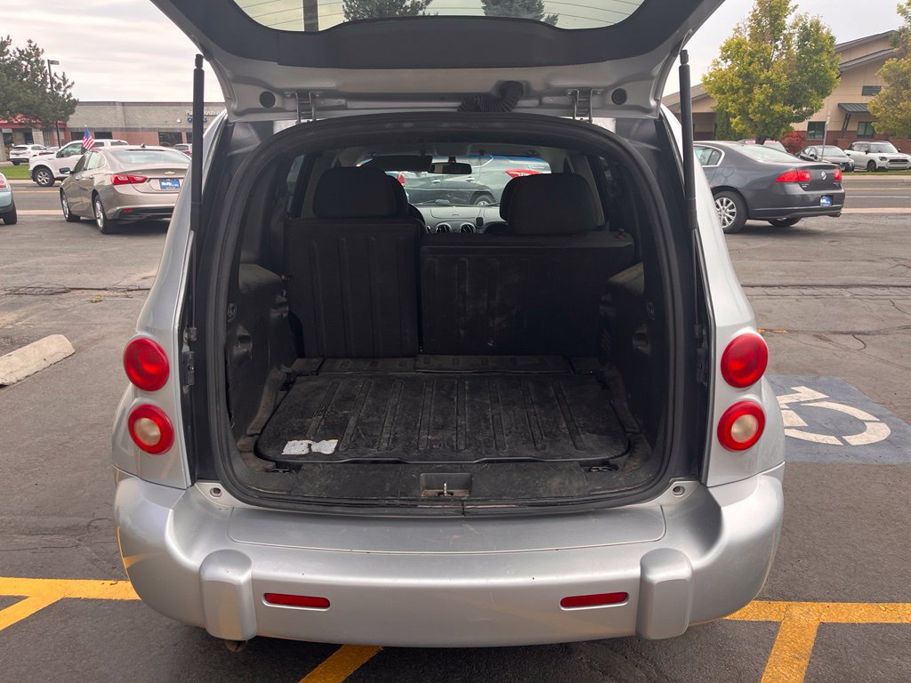 Used 2010 Chevrolet HHR LS FWD image 5