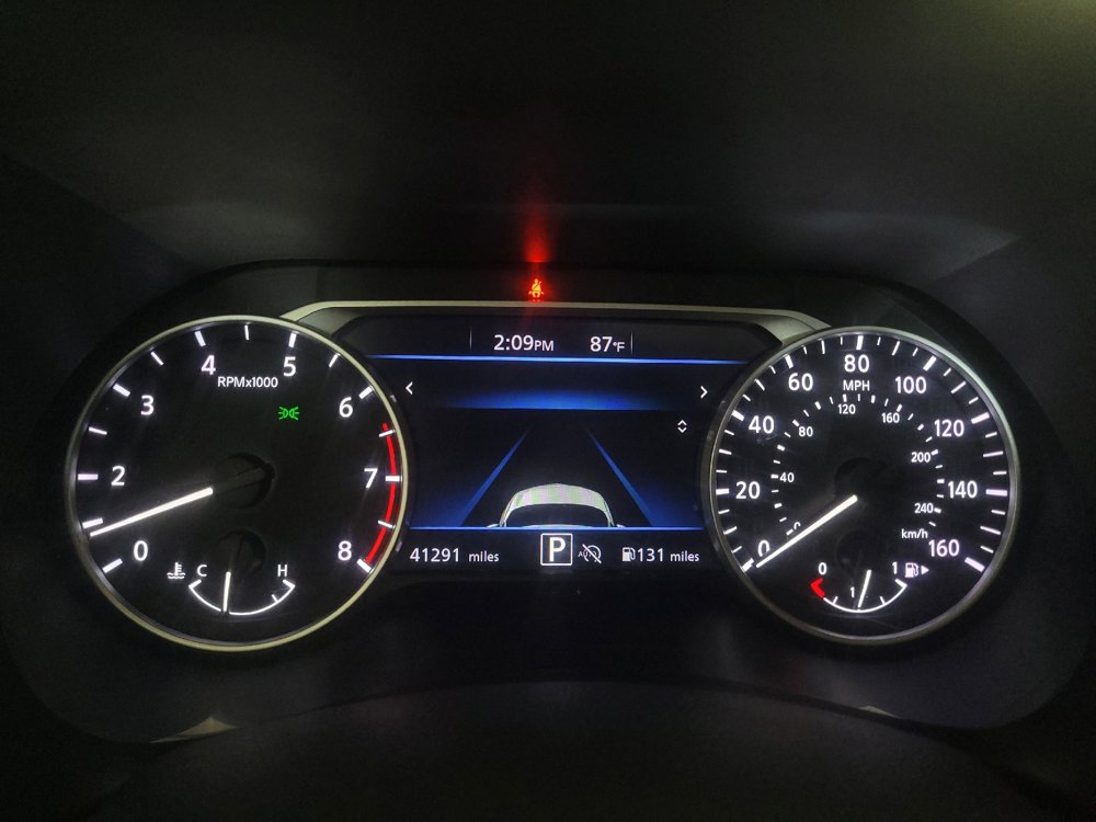 Used 2025 Nissan Sentra SR FWD image 23