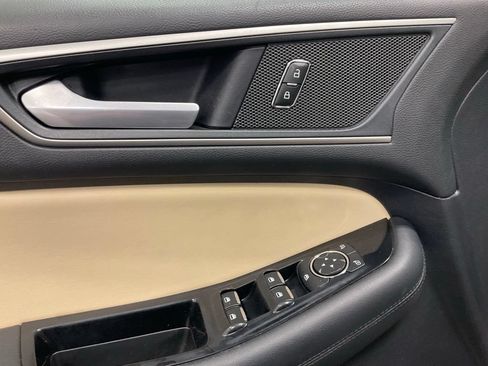Used 2020 Ford Edge SEL w/ Convenience Package AWD/4WD image 12