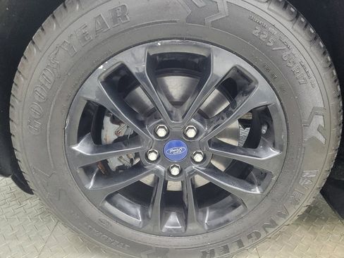 Used 2020 Ford Escape SE Sport image 31