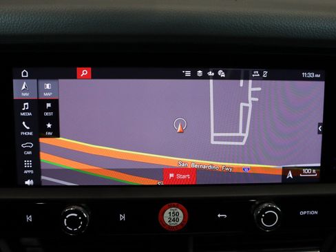 Used 2025 Porsche Macan image 22