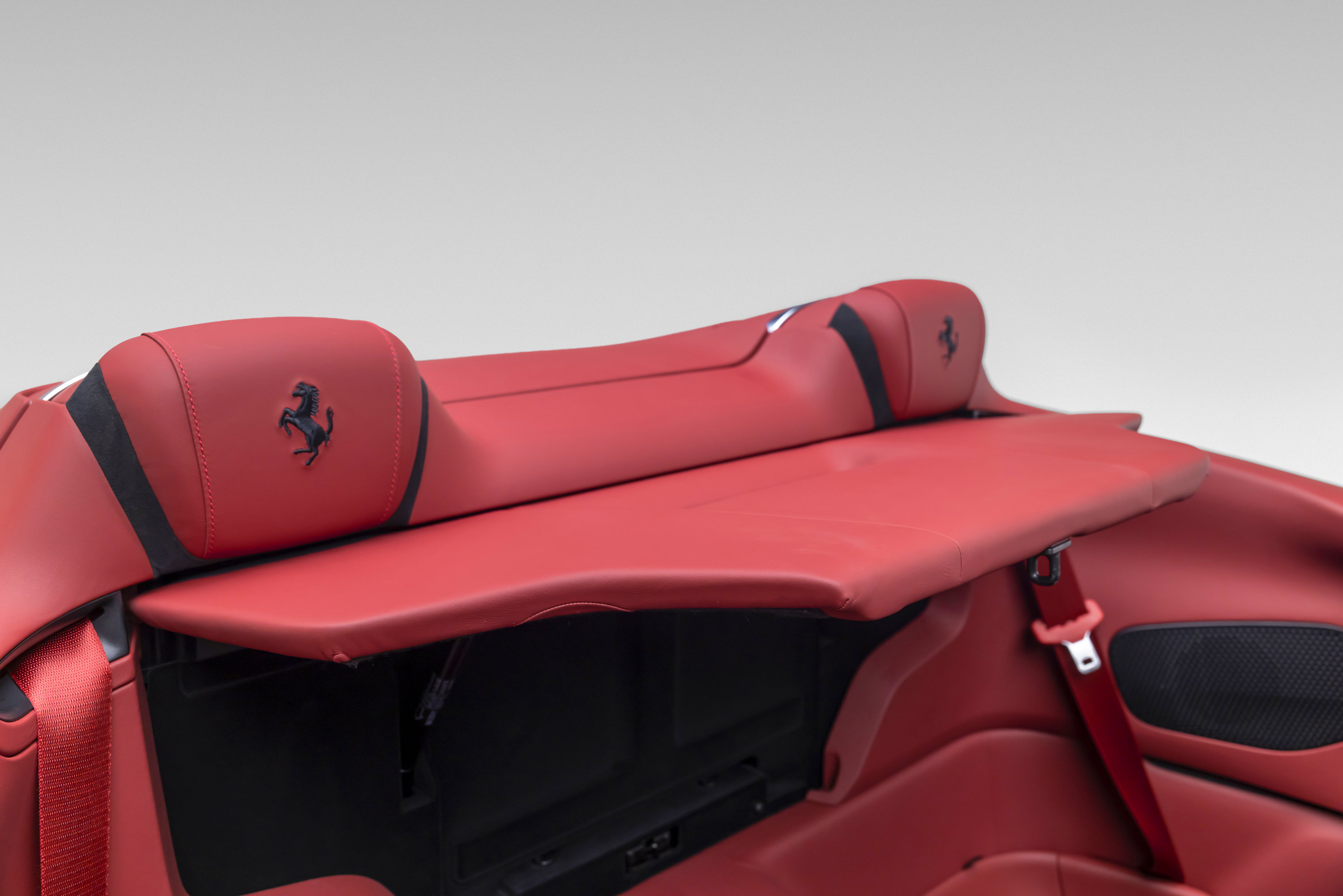 Certified 2024 Ferrari Roma Spider RWD image 59