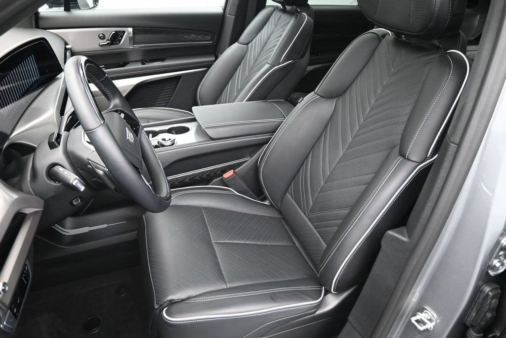 Used 2026 Cadillac Vistiq Platinum AWD/4WD image 10