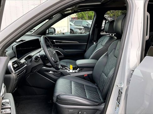 Certified 2025 Kia Telluride SX Prestige X-Line image 14