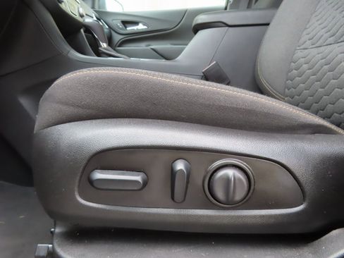 Used 2021 Chevrolet Equinox LT image 7