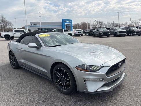 Used 2020 Ford Mustang Premium image 3