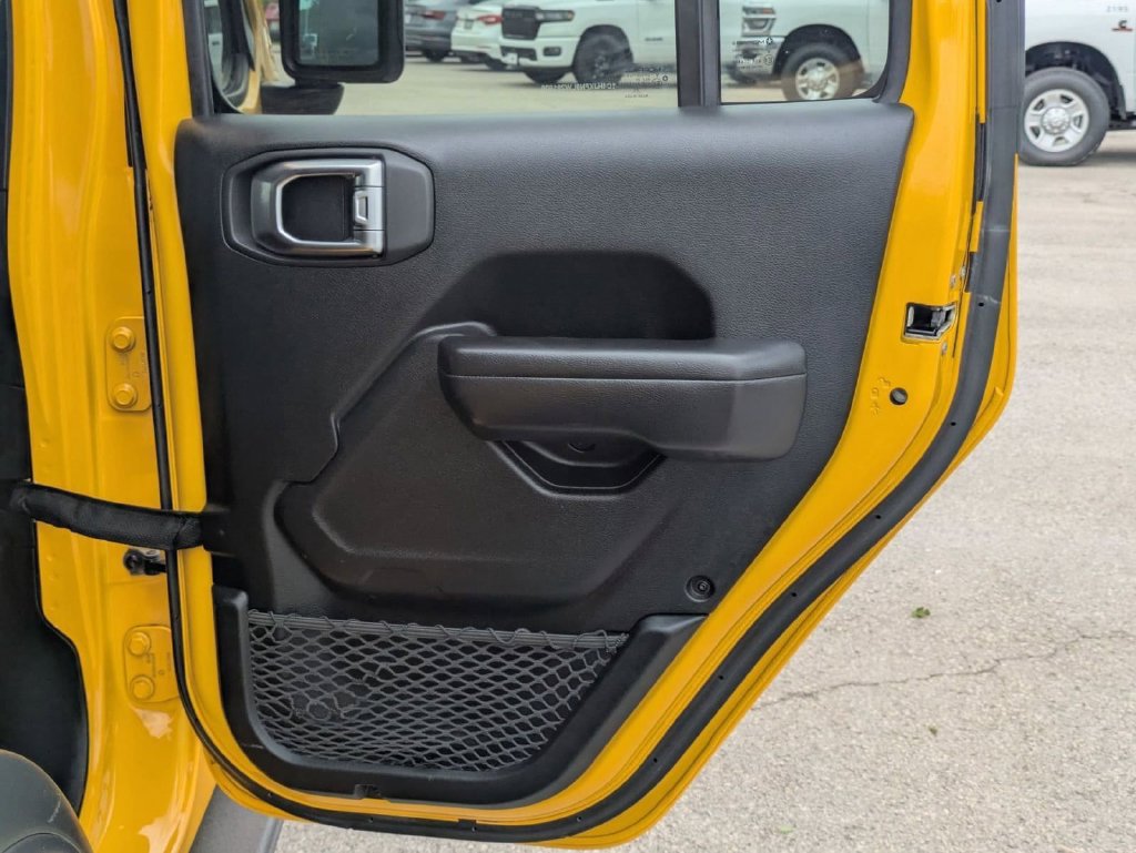 Used 2020 Jeep Wrangler Unlimited Rubicon w/ Quick Order Package 28Y Recon AWD/4WD image 22