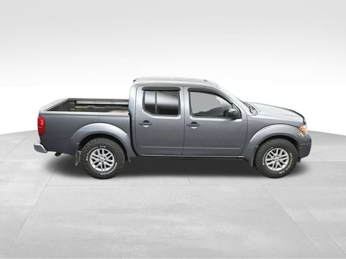 Used 2017 Nissan Frontier SV w/ SV Value Truck Package RWD image 28
