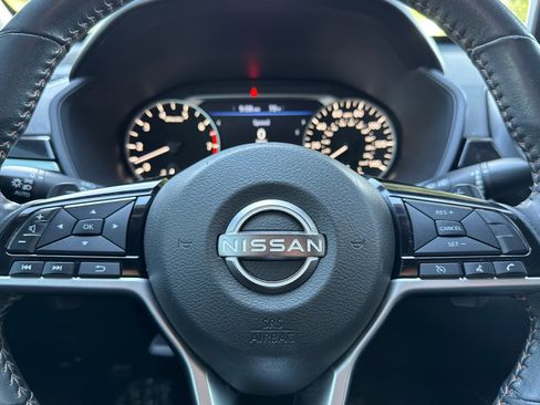 Used 2023 Nissan Altima 2.5 SR w/ SR Premium Package FWD image 23
