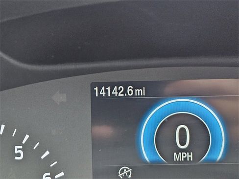 Used 2022 Ford Escape SE w/ Cold Weather Package image 25