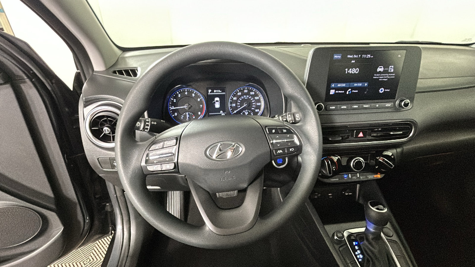 Certified 2023 Hyundai Kona SEL FWD image 19