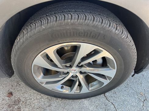 Used 2022 Buick Envision Essence w/ Technology Package I image 11