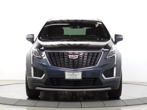 Used 2021 Cadillac XT5 Premium Luxury image 2
