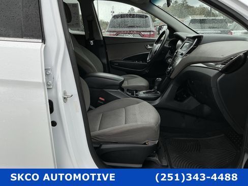 Used 2018 Hyundai Santa Fe Sport image 13