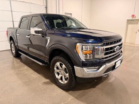 Used 2021 Ford F150 Lariat image 3