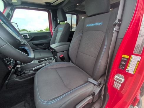 Used 2024 Jeep Wrangler Unlimited Rubicon 4xe AWD/4WD image 13
