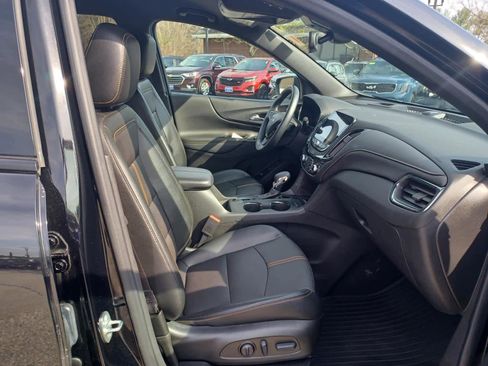 Used 2023 Chevrolet Equinox Premier AWD/4WD image 21