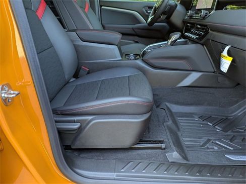 New 2025 Chevrolet Colorado Z71 w/ Z71 Convenience Package 2 image 35