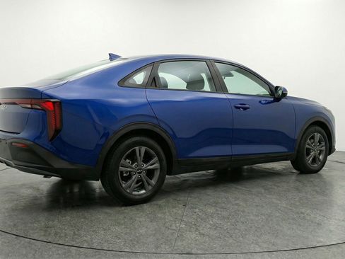 Used 2025 Kia K4 LXS image 9