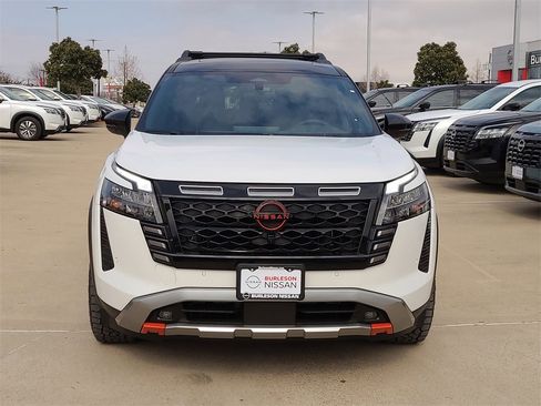 New 2026 Nissan Pathfinder SV image 5