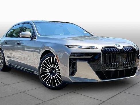 New 2026 BMW 760i xDrive w/ Executive Package AWD/4WD image 2