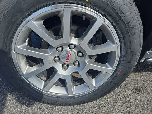 Used 2020 GMC Yukon Denali image 41