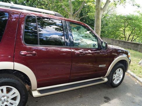 Used 2006 Ford Explorer Eddie Bauer image 11