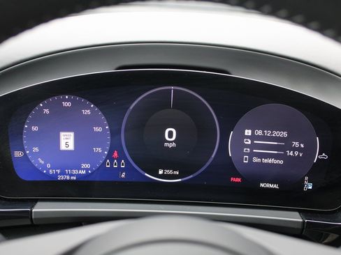 Used 2024 Porsche Macan 4 Electric image 21