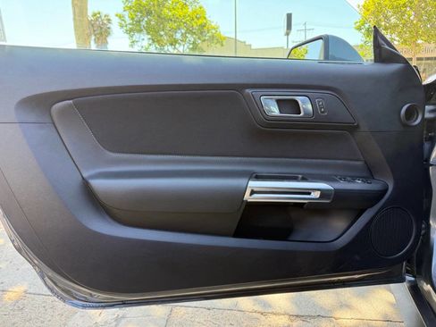 Used 2023 Ford Mustang Coupe RWD image 21