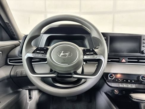 Used 2026 Hyundai Elantra Hybrid FWD image 11