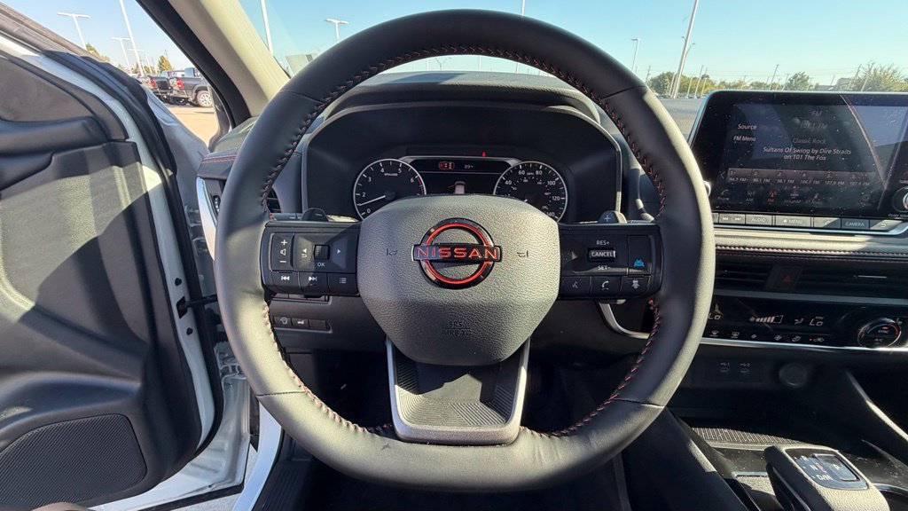 Used 2026 Nissan Rogue SV AWD/4WD image 13