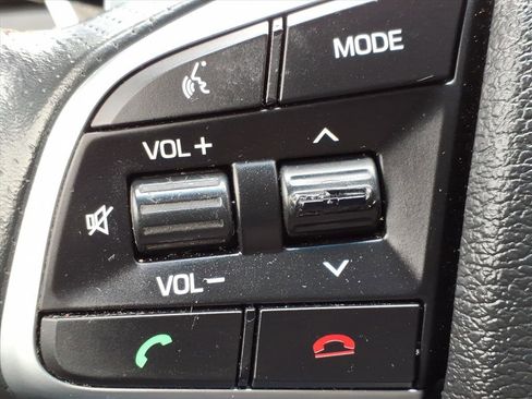 Used 2019 Genesis G80 3.3T Sport image 29