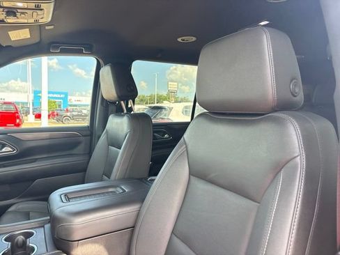 Used 2023 Chevrolet Tahoe LT w/ Luxury Package AWD/4WD image 13