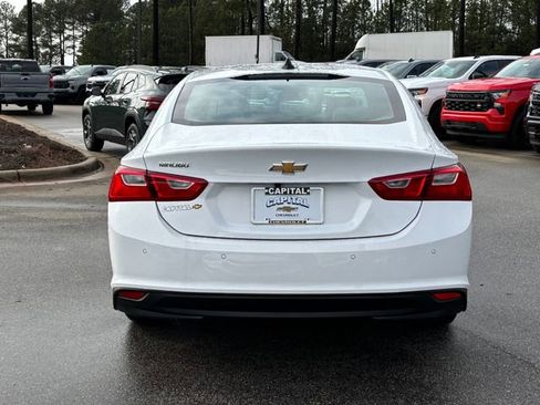 New 2025 Chevrolet Malibu LS w/ Driver Confidence Package FWD image 9