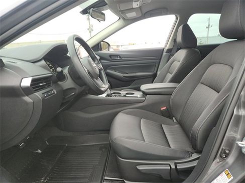 Certified 2025 Nissan Altima 2.5 S image 9