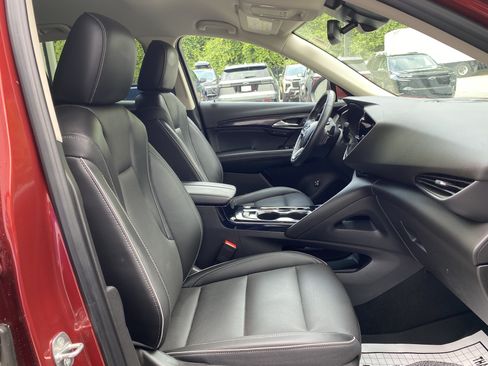 Used 2023 Buick Envision Essence FWD image 33