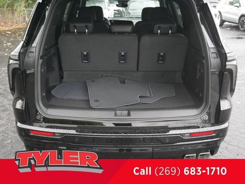 New 2026 Chevrolet Traverse High Country w/ LPO, Floor Liner Package image 19