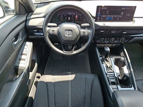 Used 2023 Honda Accord Sport image 11