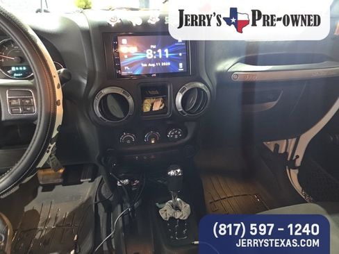 Used 2017 Jeep Wrangler Sport w/ Quick Order Package 24S AWD/4WD image 8
