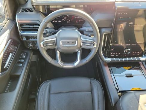 Certified 2025 GMC Yukon XL Denali image 22