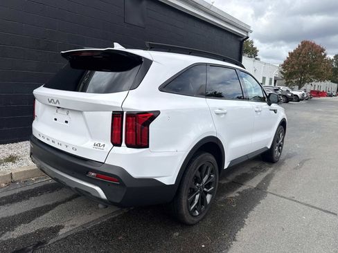 Used 2022 Kia Sorento SX Prestige image 2